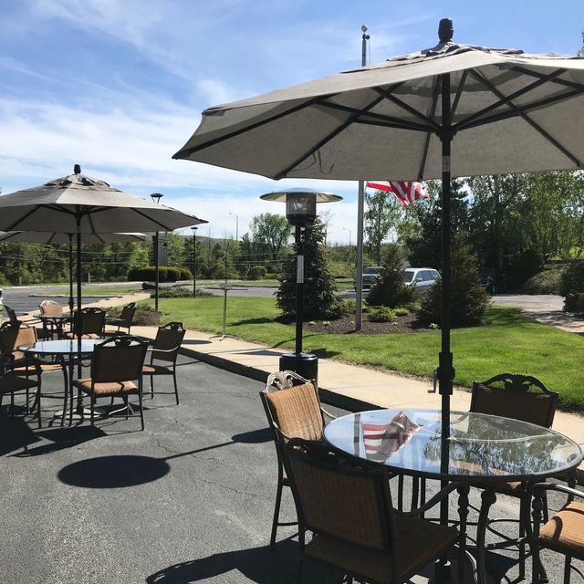 21 Lake Restaurant and Bar Updated 2024, American Restaurant in