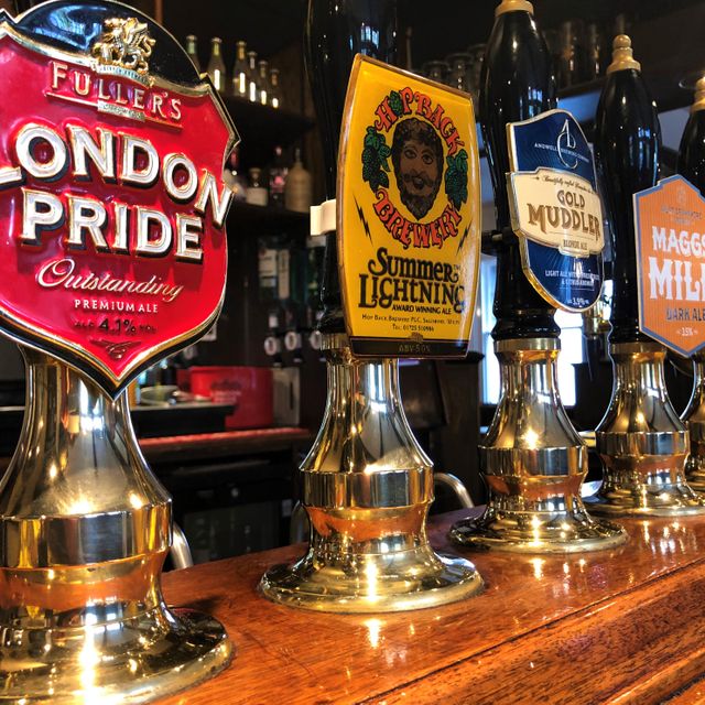 The Prince of Wales Farnborough Updated 2024, British Restaurant in