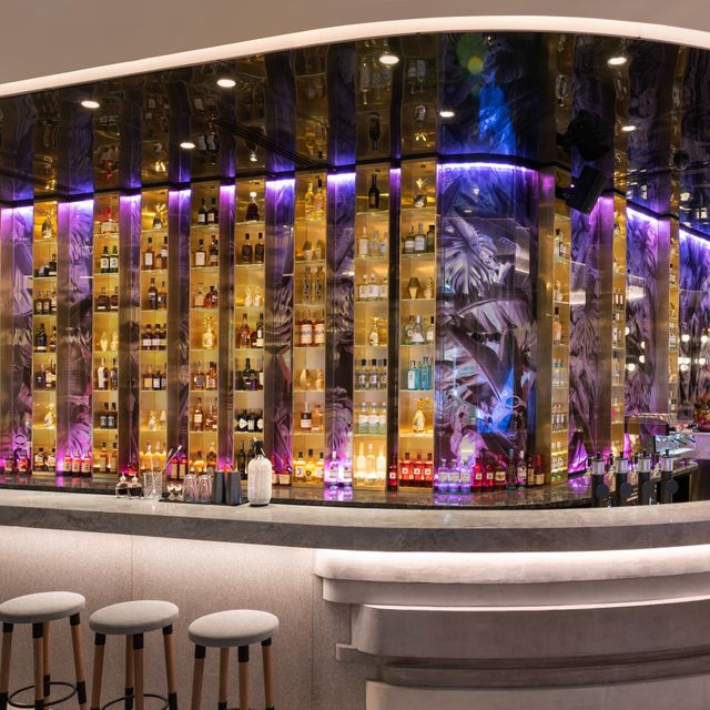 W Brisbane Living Room Updated 2024, Cocktail Bar in Brisbane City