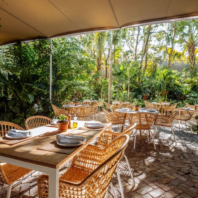 peacock garden bistro reservations Dorthea Halstead