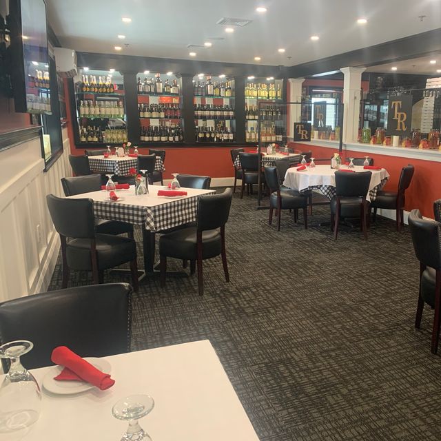 Trattoria Romana Pizzeria Bar & Grill Restaurant Mansfield, MA