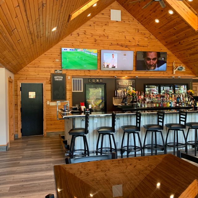 Hoozels at The Lakes Updated 2024, American Restaurant in Nekoosa, WI