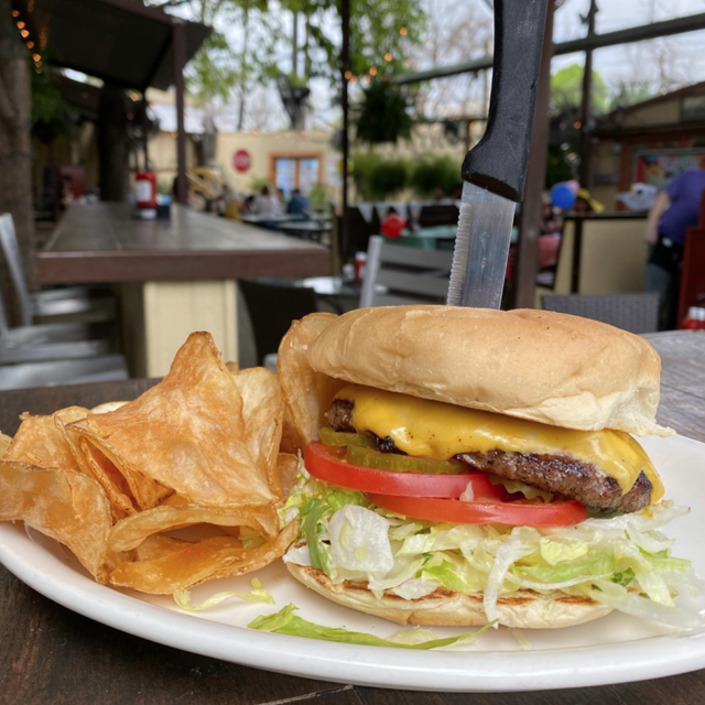 Tycoon Flats Updated 2024, Burgers Restaurant in San Antonio, TX