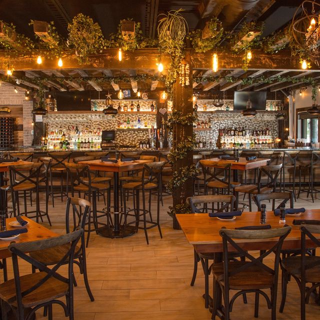 Cape Haze Tavern Updated 2024, International Restaurant in Rotonda