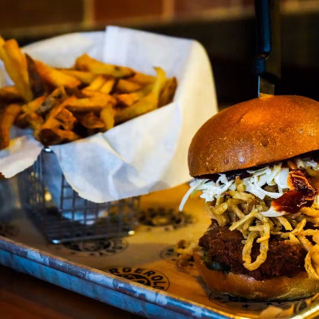 Burgerology Patchogue Updated 2024, Burgers Restaurant in Patchogue, NY