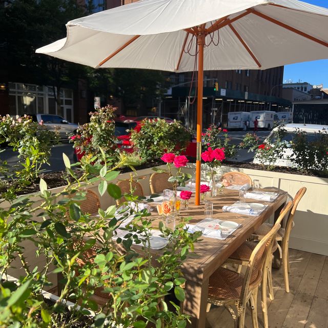 L'ENTRÉE Updated 2024, Traditional French Restaurant in New York, NY