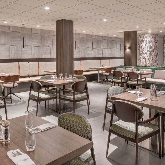 Oak 1831 Four Points by Sheraton Spartanburg Restaurant Spartanburg