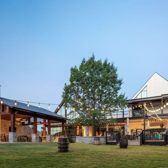 Cork & Barrel Craft Kitchen + Microbrewery Restaurant Round Rock, TX