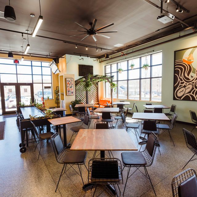 Common Grounds Cafe Lounge Updated 2024, American Restaurant in