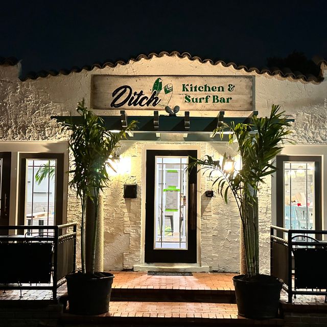 Ditch Updated 2024, American Restaurant in Bay Shore, NY