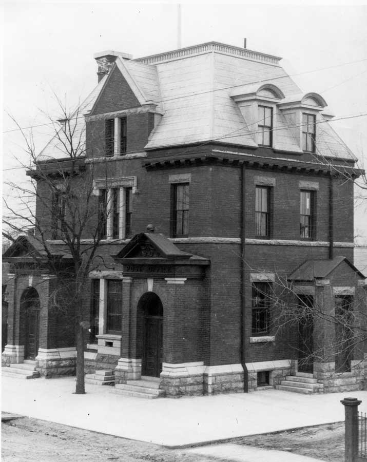 Full Image View Ancien bureau de poste. Old Post Office. Digital