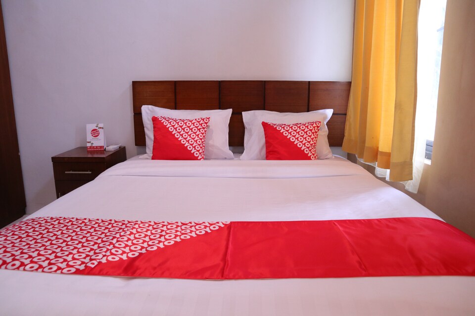 OYO 1305 Hotel Alghani, Padang Harga Terbaru Rp161111