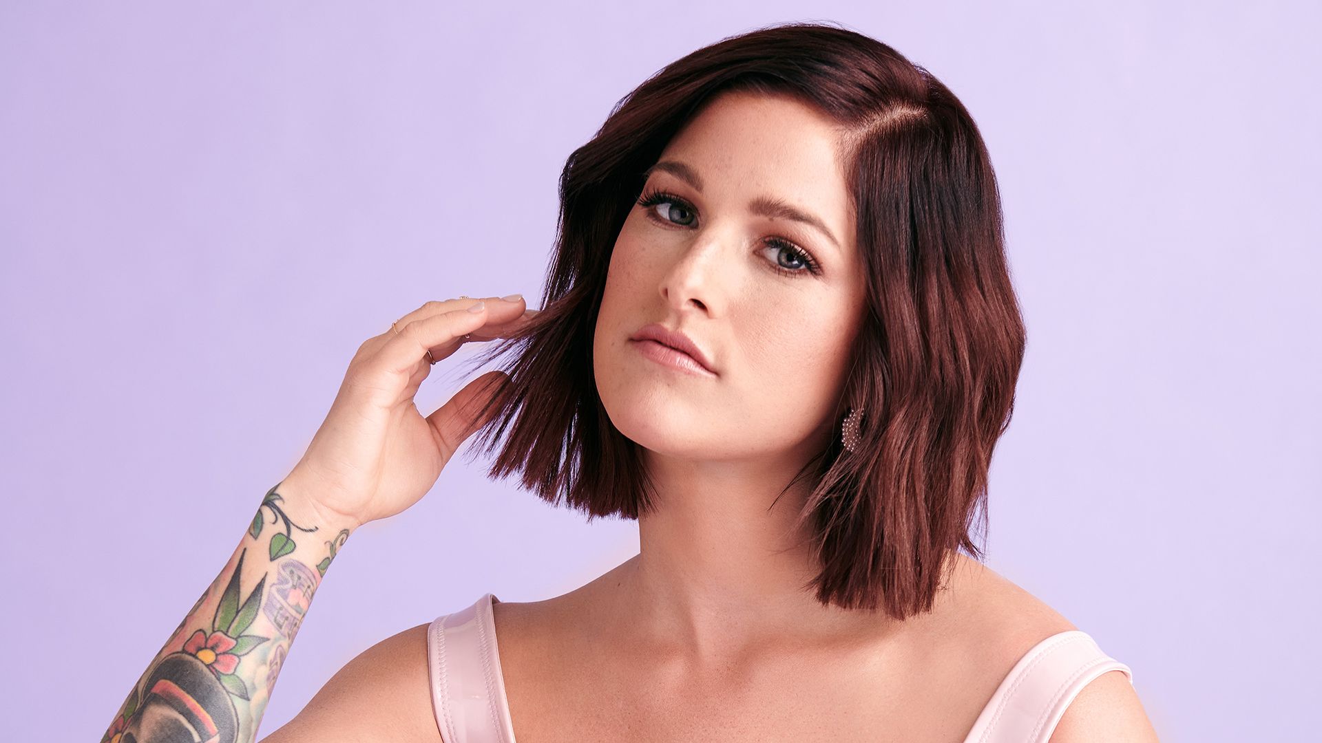 Cassadee Pope "Counting on the Weather" CMT Music Videos (Video