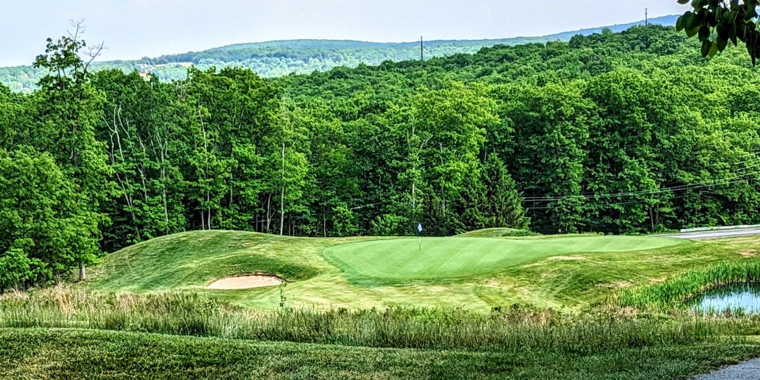 Poconos is a good place to get a taste of mountain golf By Len Ziehm