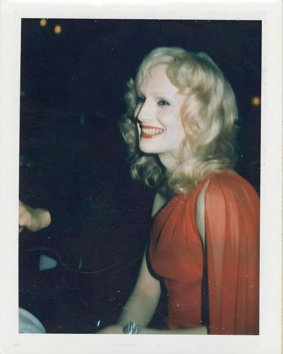 Candy Darling跨性別的美麗，背後滿是辛苦！