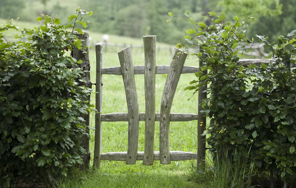 Luxury Holiday Cottages in Wales, Llwynywermod Estate