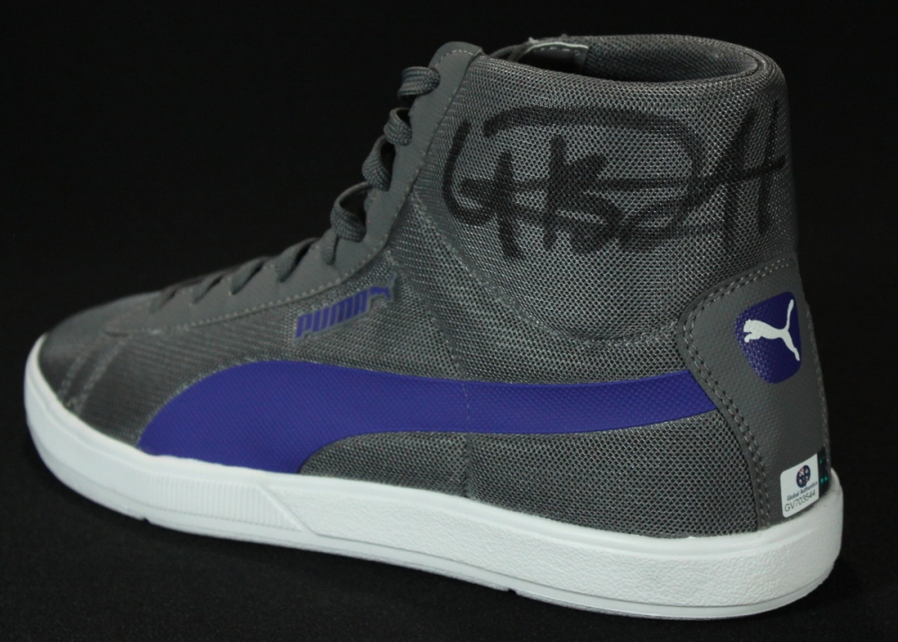 Usain Bolt Signed Special Edition Puma Shoe (GA COA) Pristine Auction