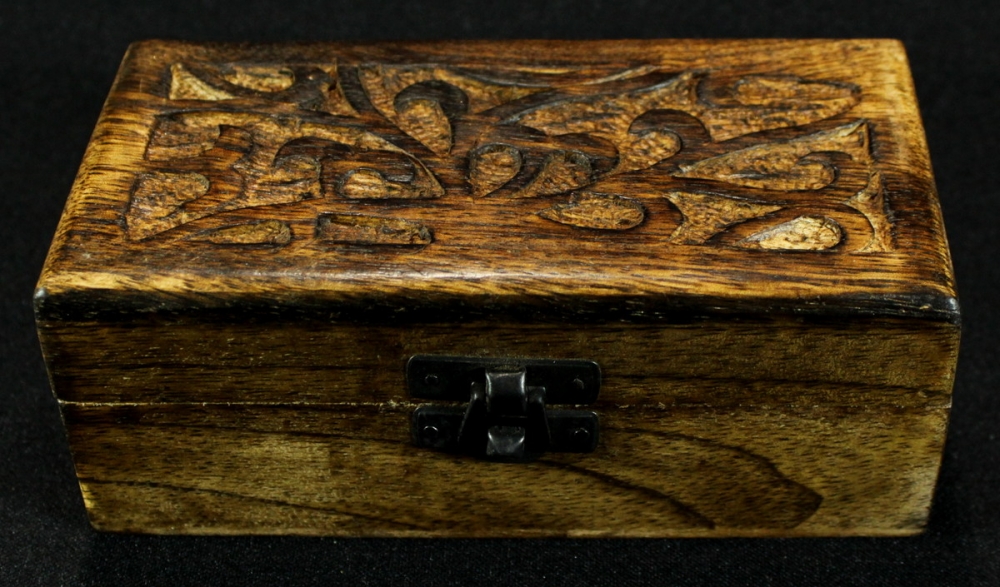 Mini Treasure Chest with Gold Flakes, Gold Clad Bars, Silver Clad Bars