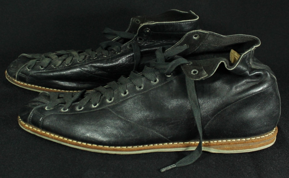 Vintage Pair of Used Boxing Shoes Pristine Auction