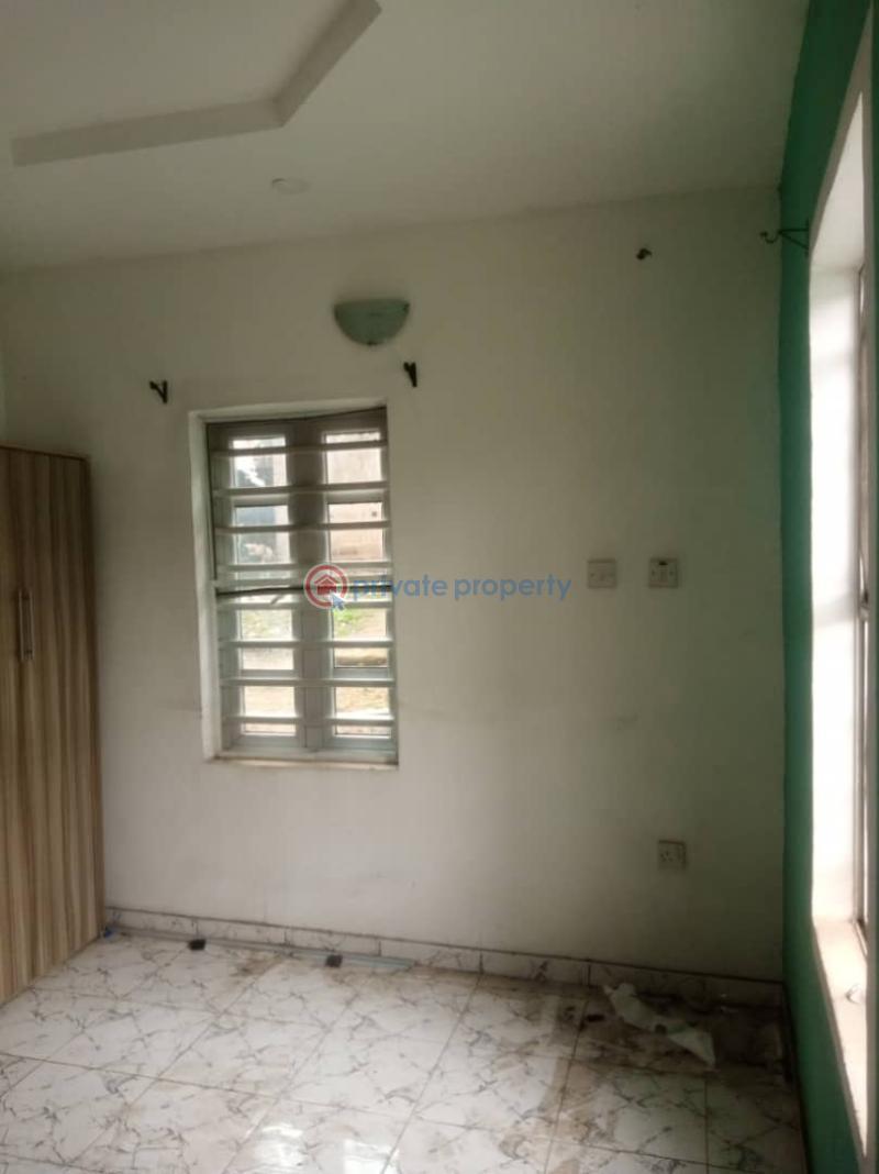 For rent 1 bedroom Mini Flat College Road Aguda Ogba Lagos (PID