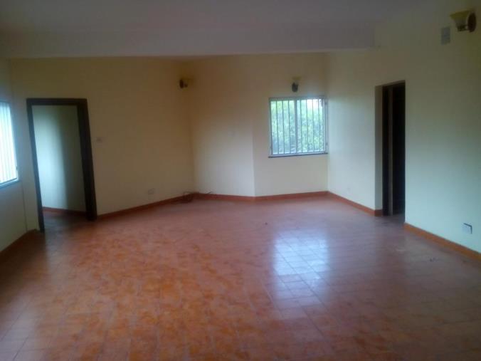 3 Bedroom Apartment / Flat to Rent in Ikoyiobalende