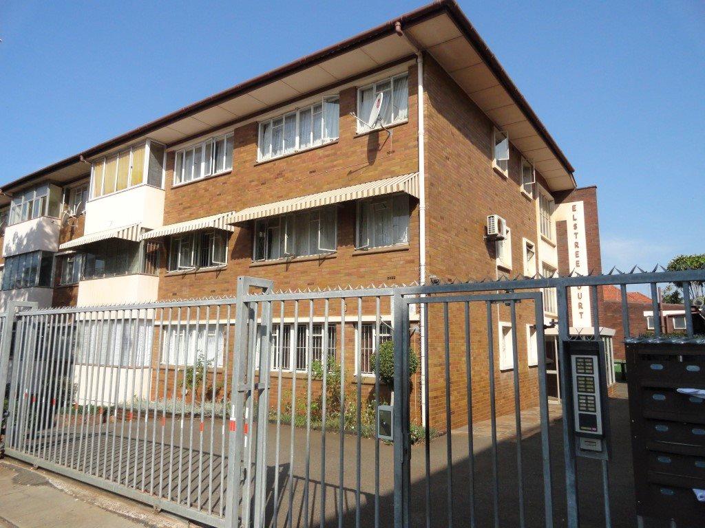 0.5 Bedroom Apartment / flat to rent in Glenwood Elstree Court, 9