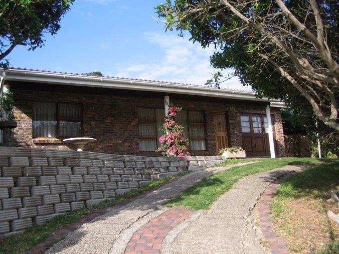 3 Bedroom House to Rent in Kenton On Sea