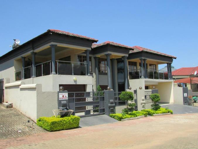 5 Bedroom House for sale in Tzaneen Rural P24105168929