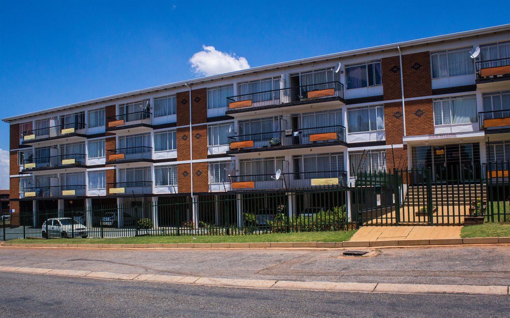 Florida Park Property Apartments / flats to rent in Florida Park