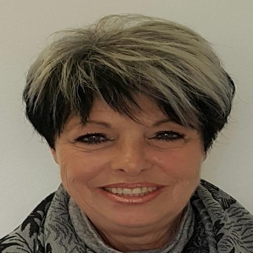 Agent profile for Sharon Strong