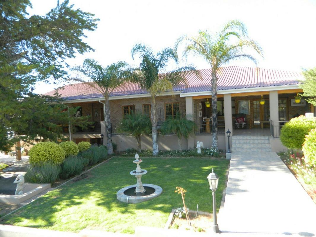 4 Bedroom House for sale in Springbok 3 King Street P24100494908