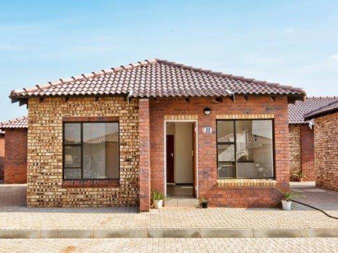 2 Bedroom Townhouse to rent in Protea Glen P24106419952