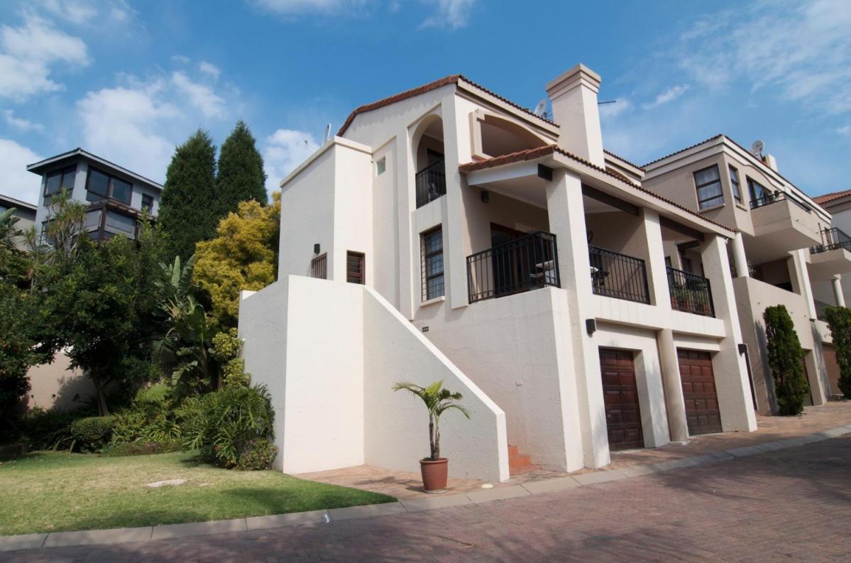 1 Bedroom Apartment / flat to rent in Northcliff P24114588846