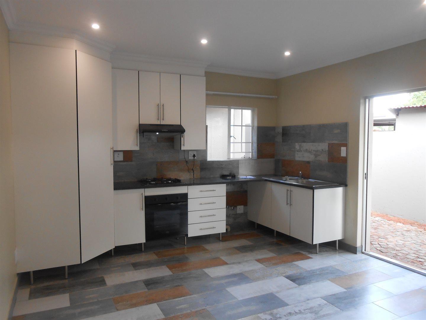 2 Bedroom Apartment / flat to rent in Montana 25 Lavender Moon Animal