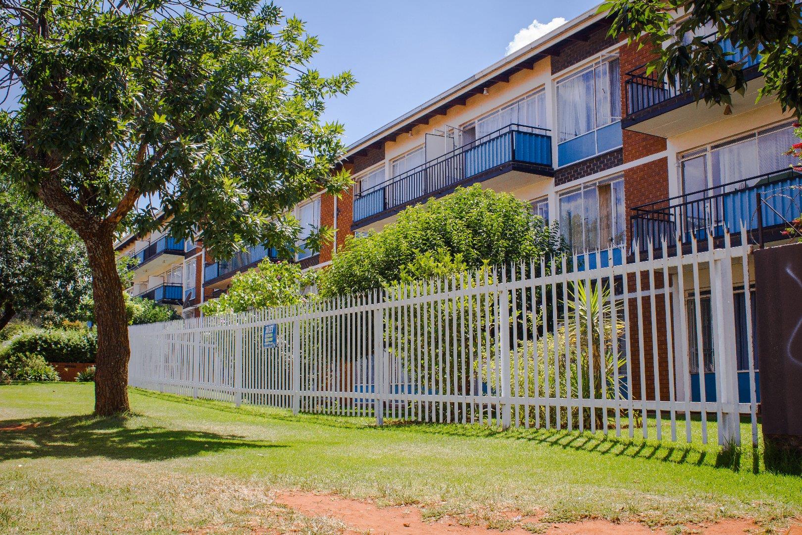 Florida, Roodepoort Property Property and houses to rent in Florida