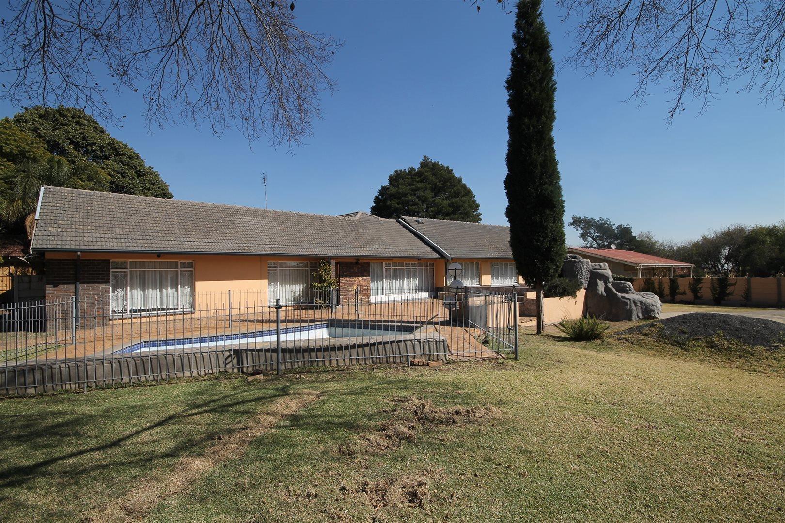 8 Bedroom House to rent in Witbank Ext 5 P24106555512