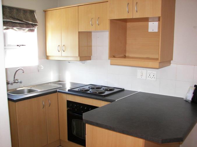 2 Bedroom Apartment / Flat to Rent in Stellenbosch Central