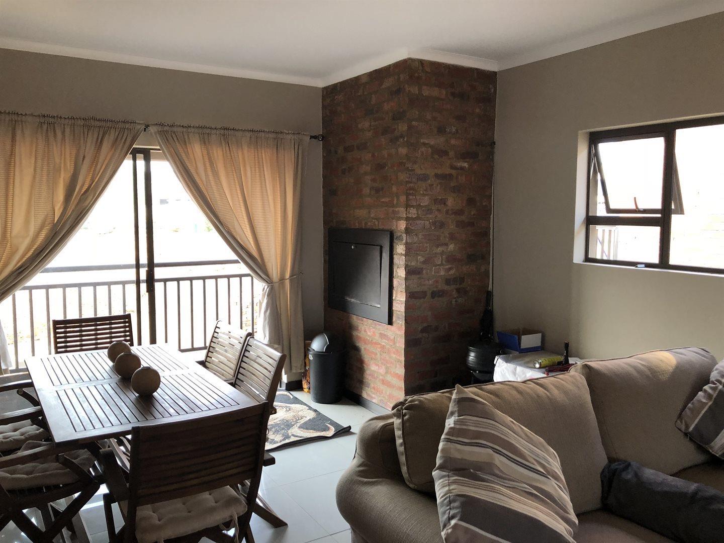 2 Bedroom Apartment / flat for sale in Tuscany Ridge P24114504830