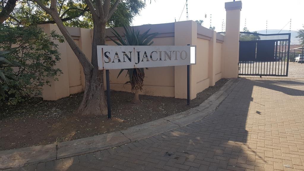 2 Bedroom Apartment / flat for sale in Claremont P24111775458