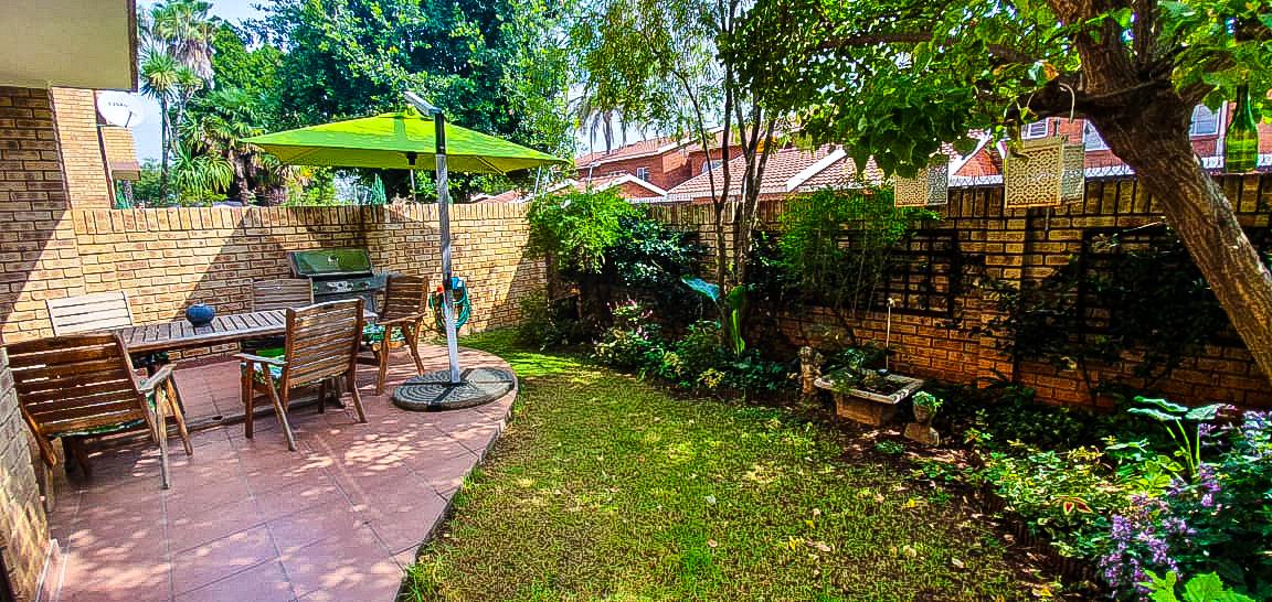 3 Bedroom Townhouse for sale in Bedford Gardens P24113605785