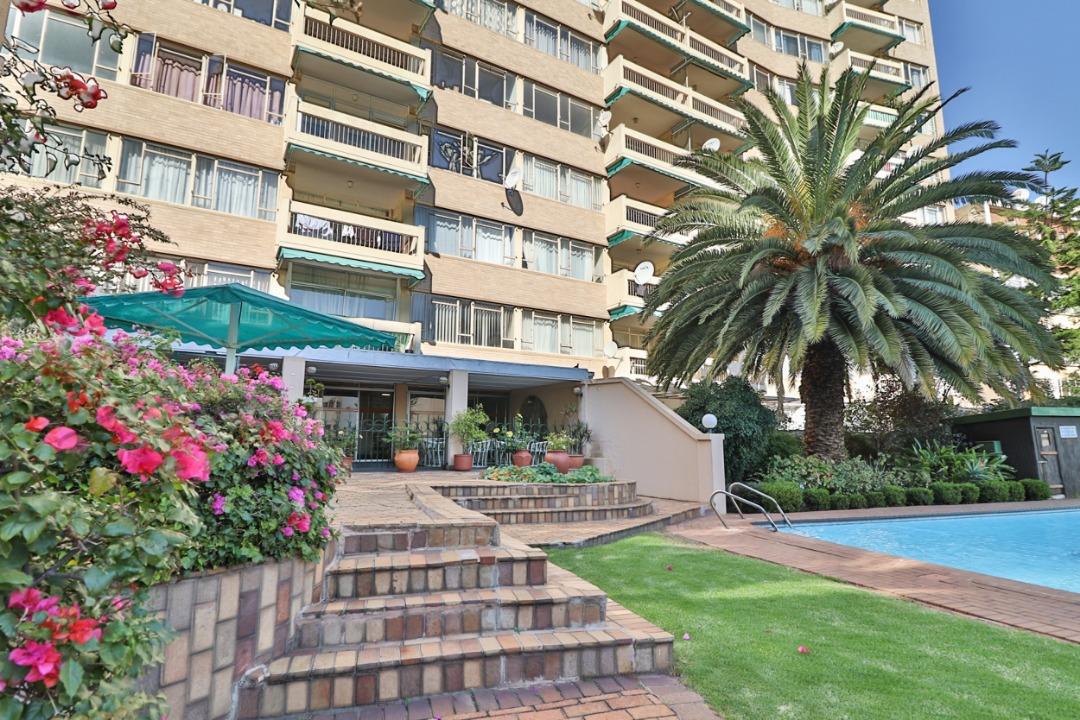 Parktown, Johannesburg Property Apartments / flats for sale in Parktown, Johannesburg