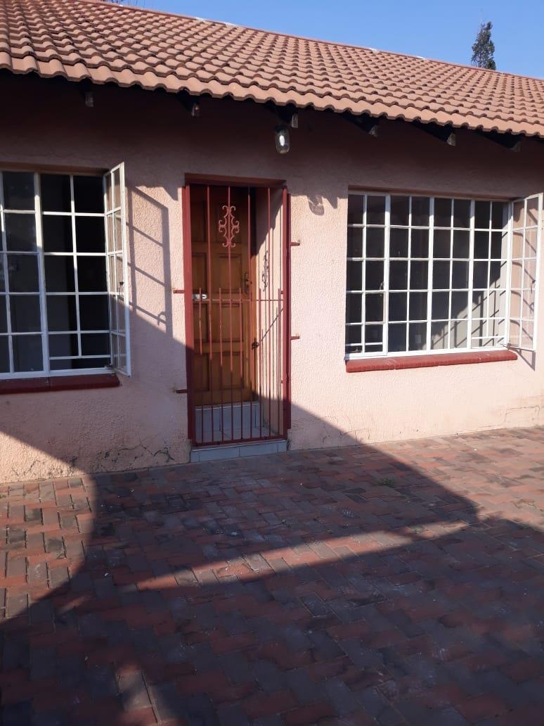 2 Bedroom Apartment / flat to rent in Mayberry Park 13c Seder Street