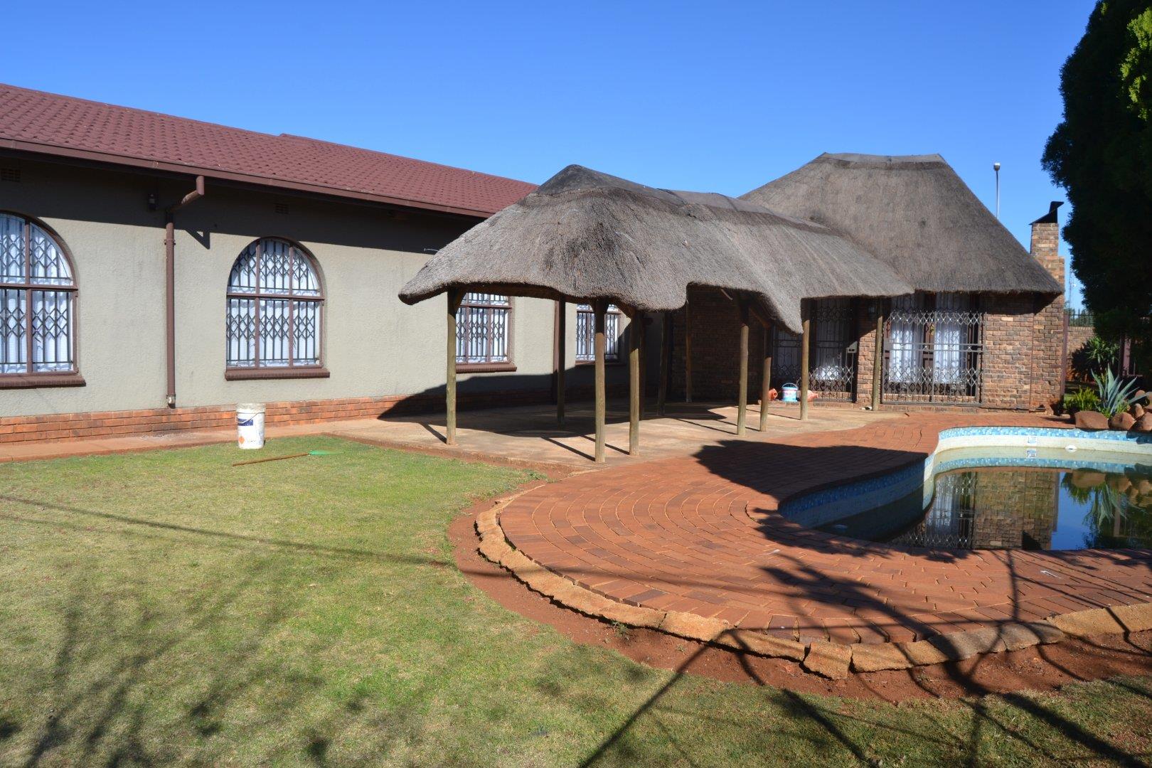 Carletonville Central Property Property and houses for sale in