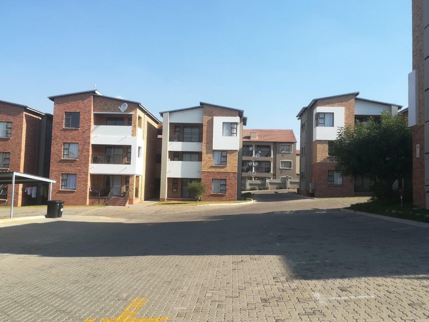 North Riding Property Property and houses to rent in North Riding