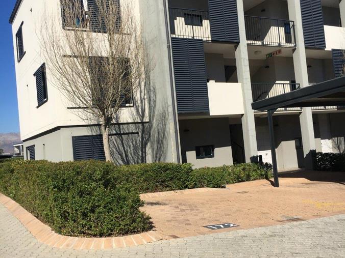 2 Bedroom Apartment / Flat to Rent in Somerset Lakes