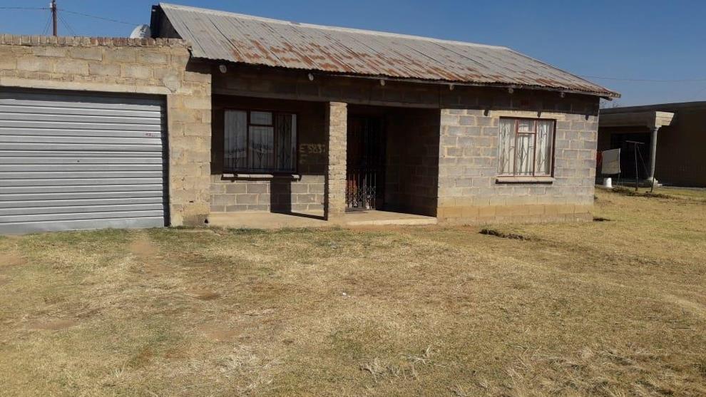 House For Sale In Newcastle Osizweni
