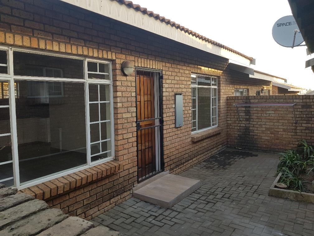 1 Bedroom Townhouse to rent in Ermelo 80 De Jager St P24109528134