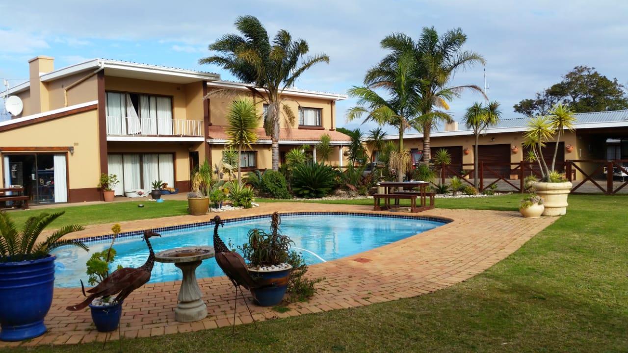 9 Bedroom House for sale in Greenfields Erf 3432, Greenfields, Knysna
