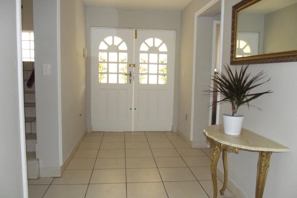 3 Bedroom Apartment / flat to rent in Silver Lakes Golf Estate P24