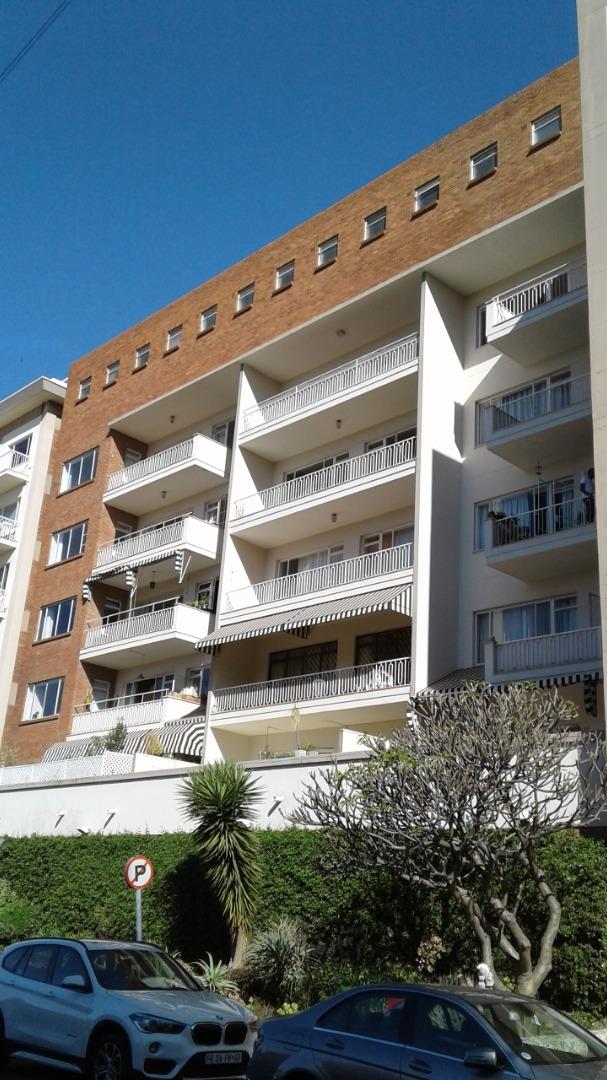 3 Bedroom Apartment / flat to rent in Killarney 6 9th St P24107917343